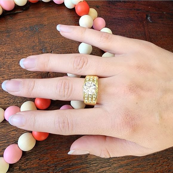 Charter Club Gold & CZ ring Sparkly Size 9 NWOT - Picture 2 of 8